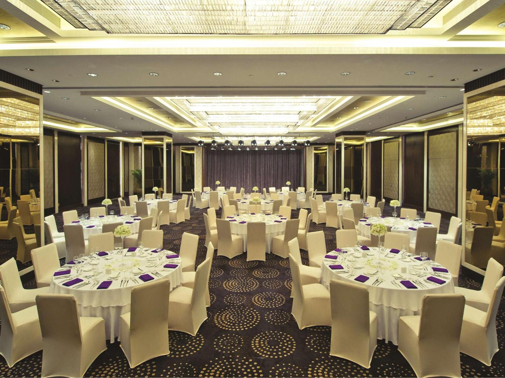 Doubletree By Hilton Chongqing - Guanyinqiao Railway Station Otel Dış mekan fotoğraf